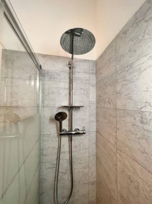 Suite Riminese Vista Mare Римини Экстерьер фото